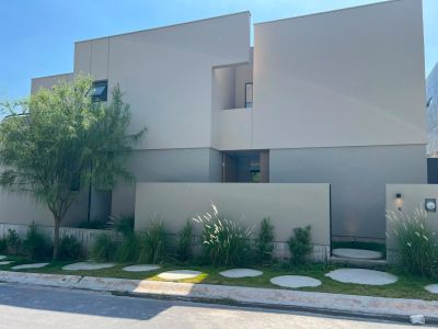 Casa en venta en Carretera Nacional