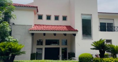 Casa en venta en Carretera Nacional