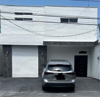Casa uso comercial en renta en Guadalupe