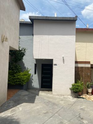 Casa en renta en Cumbres