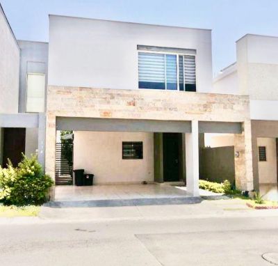 Casa en renta en Carretera Nacional