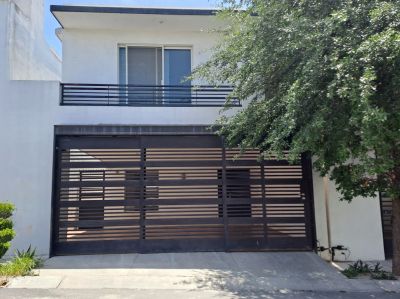 Casa en renta en García
