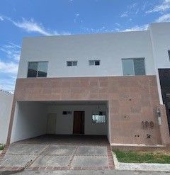 Casa en renta en Valle Oriente