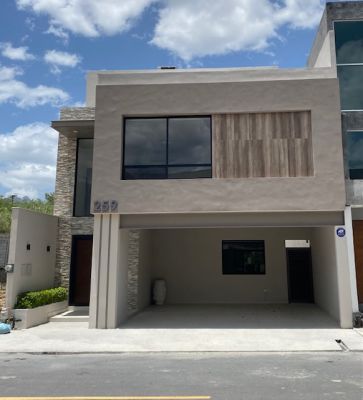 Casa en venta en Carretera Nacional