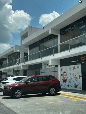 Local comercial en renta en Carretera Nacional