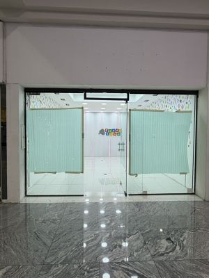 Local comercial en renta en Valle Oriente