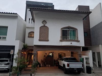 Casa en venta en Valle Oriente